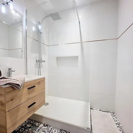 Appartement Evasion Amoureuse Avec Balneo Romantique Sète